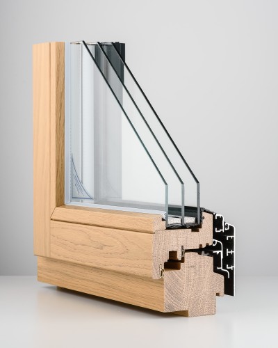 DK88 puitalumiinium aken 3-kordse klaasiga